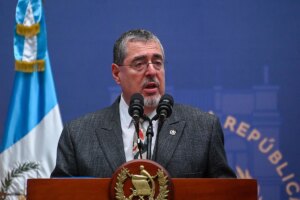 Destituyen a la ministra de Ambiente y Recursos Naturales de Guatemala por usar vehculos y seguridad del Gobierno para su hija
