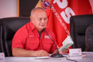 Diosdado Cabello asegura que la oposición miente al decir que no pudo inscribir candidato