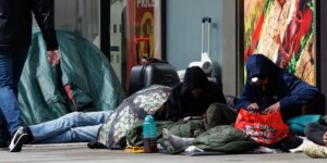 Dormir en la calle en el Reino Unido: ¿necesidad o delito?