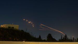 "Drones de la Muerte" iraníes se estrellaron contra la "Cúpula de Hierro" israelí