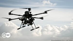 Drones ucranianos atacan ocho regiones de Rusia – DW – 20/04/2024