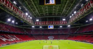 El Consejo de Supervisión del Ajax suspende a Alex Kroes, presidente y director general del club