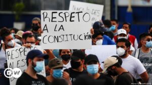 El Salvador aprueba agilizar cambios a su Constitución – DW – 30/04/2024