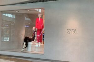 El Zara del Sambil de Chacao abrió sus puertas con precios no aptos para quienes ganen sueldo mínimo
