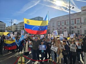 En más de 12 países venezolanos pidieron elecciones libres en respaldo a Machado