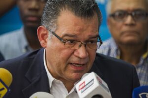 Enrique Márquez dice que no será plan B en las presidenciales