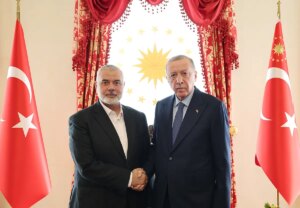 Erdogan insta a la unidad palestina en su encuentro con el lder de Hamas en Estambul