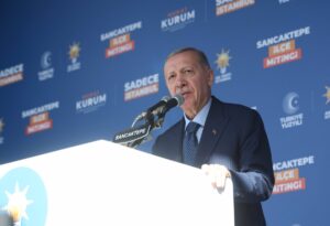 Erdogan reconoce la derrota de su partido en las municipales de Turquía y promete enmendar errores