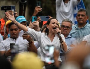 Eustoquio Contreras: Maduro podría sucumbir a la tentación de suspender las presidenciales