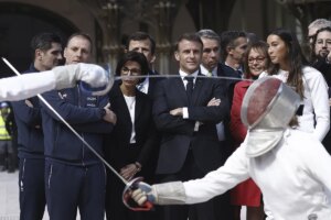 Francia estudia limitar la ceremonia de apertura de los Juegos si hay problemas de seguridad