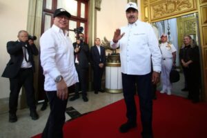 Gustavo Petro tras reunión con Maduro: Colombia puede ayudar mucho en la paz política