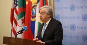 Guterres felicita al Gobierno colombiano y al ELN por los "logros alcanzados" en las negociaciones de paz