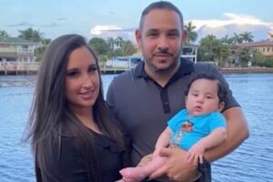 Hombre apuñaló a su esposa 28 veces y después asesinó a su pequeño hijo en Florida