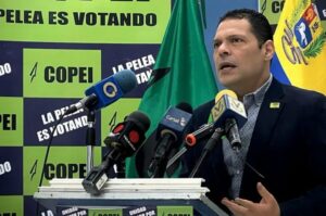 Juan Carlos Alvarado declina su candidatura presidencial