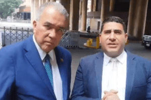 Juan Carlos Alvarado y Luis Ratti declinan sus candidaturas para adherirse a Luis Eduardo Martínez (+Videos)