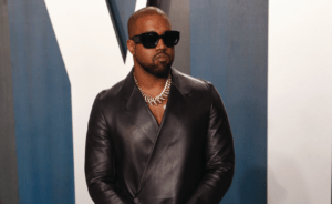 Kanye West afronta una demanda por discriminación racial y acoso de parte de exempleado