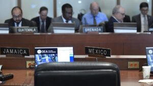 Fotografía del lugar asignado para el representante de México en una reunión del Consejo Permanente de la Organización de los Estados Americanos (OEA) este martes.