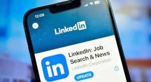 Los "empleos fantasma" en LinkedIn y otras apps de empleo, ¿por qué hay vacantes que nunca se cubren?