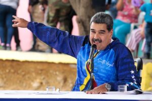 Maduro: Las comunas son la base fundamental de la organización popular