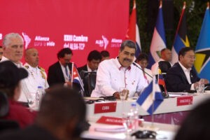 Maduro afirmó que venezolanos se preparan para darle una "lección histórica" a la oposición