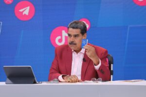 Maduro anuncia el cierre de la embajada venezolana en Ecuador