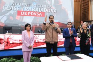 Maduro anuncia que firmarán 20 nuevos contratos para producir petróleo y gas
