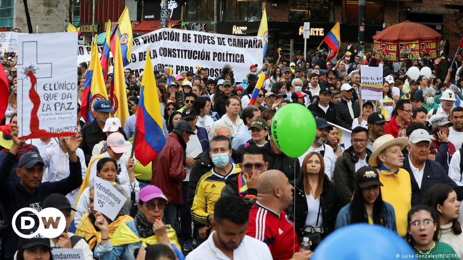Manifestaciones en Colombia contra la gestión del Gobierno – DW – 21/04/2024