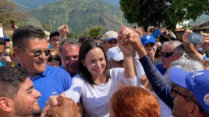 María Corina Machado derrotaría por casi 40 puntos a Maduro en las presidenciales