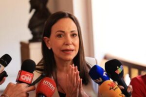 María Corina Machado se pronuncia sobre la propuesta de Petro de un plebiscito en Venezuela: Santos también habló (+Video)