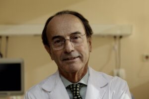Muere a los 88 años el ginecólogo Santiago Dexeus, pionero de la fecundación in vitro en España