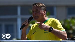Multitudinario acto de apoyo a Bolsonaro en Río de Janeiro – DW – 21/04/2024