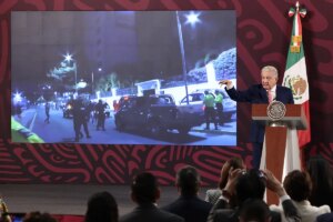 Mxico difunde los vdeos inditos del asalto a su embajada en Quito