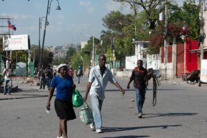Palacio Nacional de Haití está bajo ataque de hombres armados