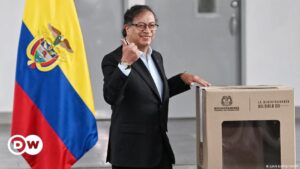 Petro expone a oposición venezolana "propuesta democrática" – DW – 10/04/2024