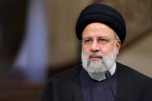 Raisi habla de "lección al enemigo sionista" y promete medidas "aún más duras" si Israel responde al ataque de Irán
