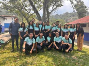Registran a estudiantes del Bernardino Chacón en formación técnica profesional del Inces – Diario La Nación