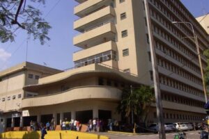 Reportan déficit de unos 700 enfermeros en el Hospital Central de San Cristóbal