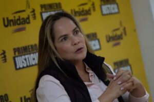 Rosales tiene una gran responsabilidad histórica: María Beatriz Martínez