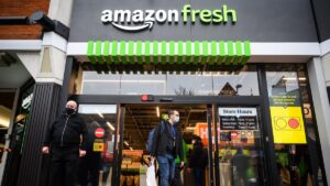 Según se informa, Amazon abandona las cajas de ‘simplemente caminar’ en sus tiendas de comestibles