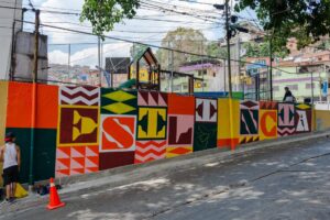 Un proyecto pone color al sector San Blas de Petare