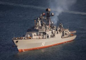 Una fragata de Rusia con misiles hipersónicos entra en aguas del mar Mediterráneo