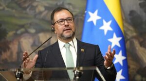 Venezuela califica como acto de barbarie toma de la Embajada de México en Ecuador