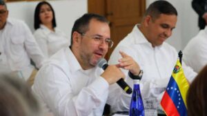 Venezuela invita a la Celac y a Colombia a ser observadores en elecciones