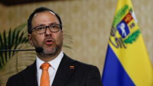 Venezuela promete apoyar a Chile en investigación sobre muerte de exmilitar en Santiago
