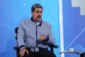 "Venezuela seguirá su marcha económica con o sin licencias de EE.UU.", asegura Maduro