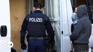 investigan a 400 policías alemanes por "extremistas" – DW – 04/04/2024