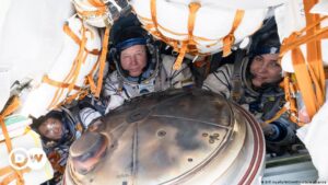 nave Soyuz-24 aterriza con 3 tripulantes de EEI – DW – 06/04/2024
