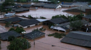 ACNUR alerta sobre situación de venezolanos y haitianos en área inundada de Brasil