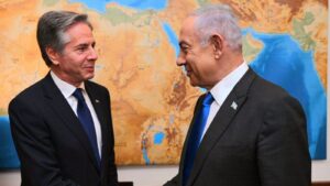 Blinken se reúne con primer ministro de Israel para hablar sobre una posible tregua con Hamás
