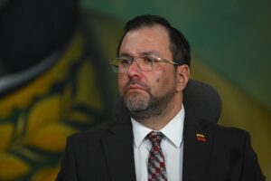 Canciller de Maduro criticó la flexibilización de las sanciones personales a Elvis Amoroso y otros exrectores del CNE: “Son ilegales e ilegítimas”